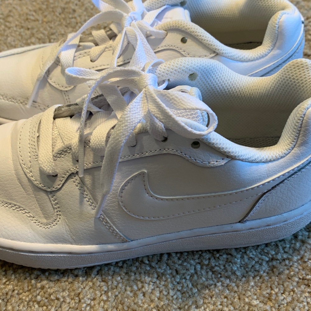 Nike Court Vision Low Next Nature Sneaker - Women's 6 - Picture 3 of 9